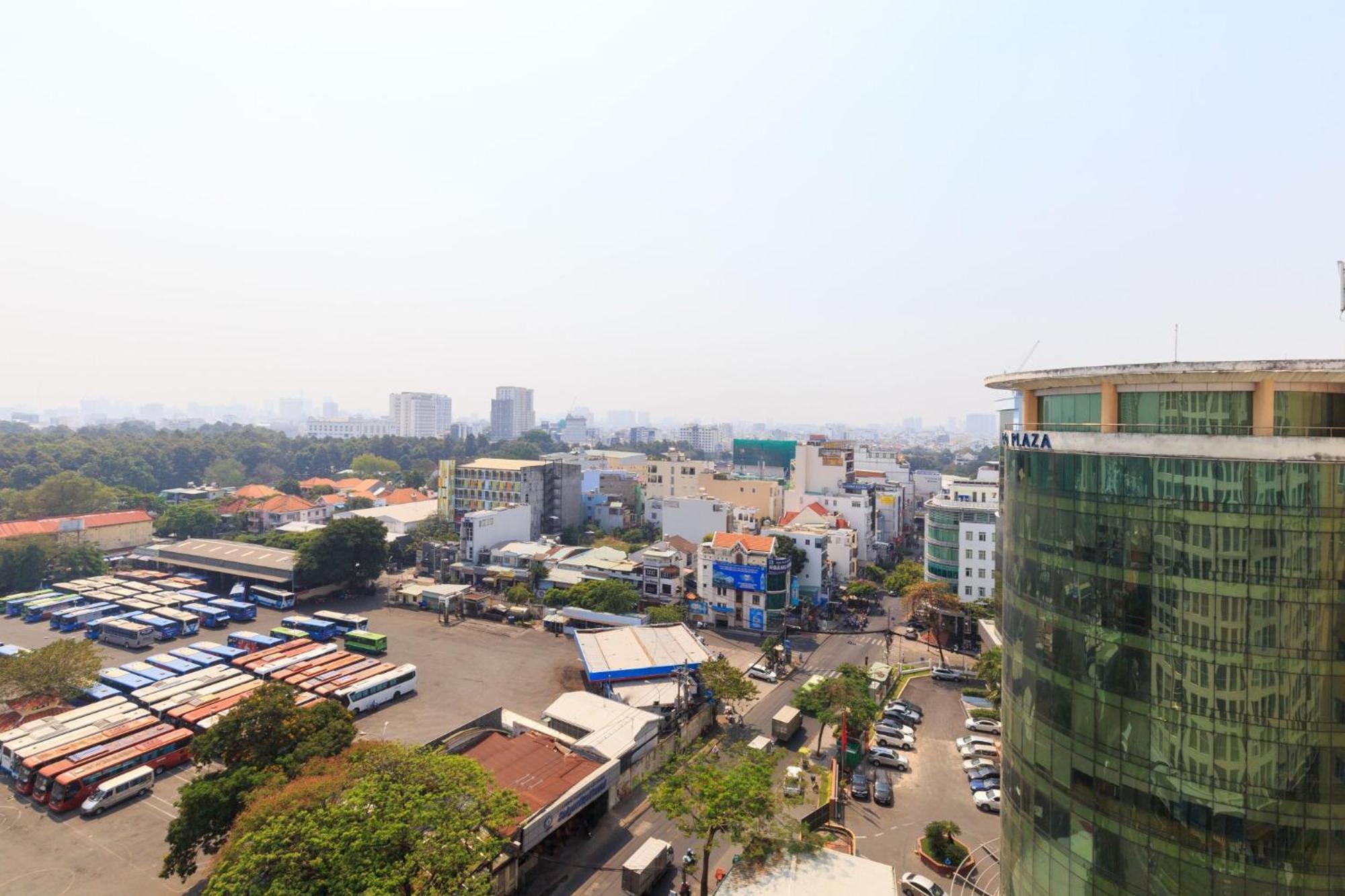 Sky Homes Near Airport Thành Pho Ho Chí Minh Esterno foto